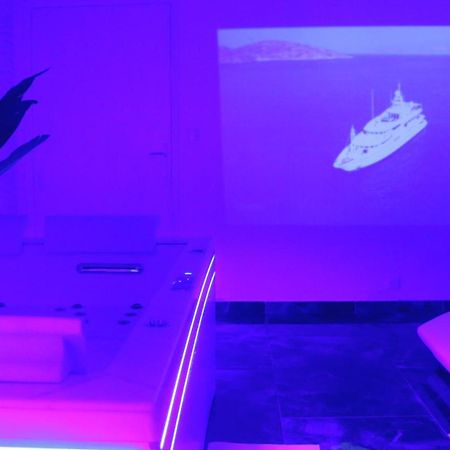 Dima Suite Jacuzzi Privatif Vedene Exterior photo